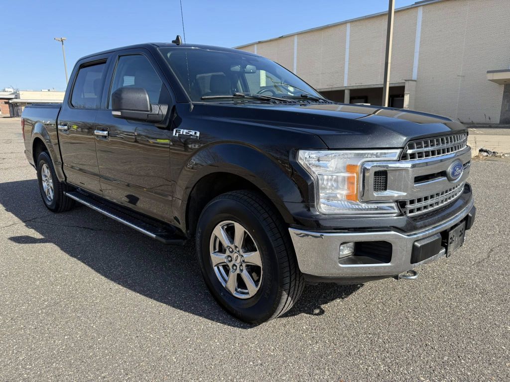 Photo 4 of this FORD F150