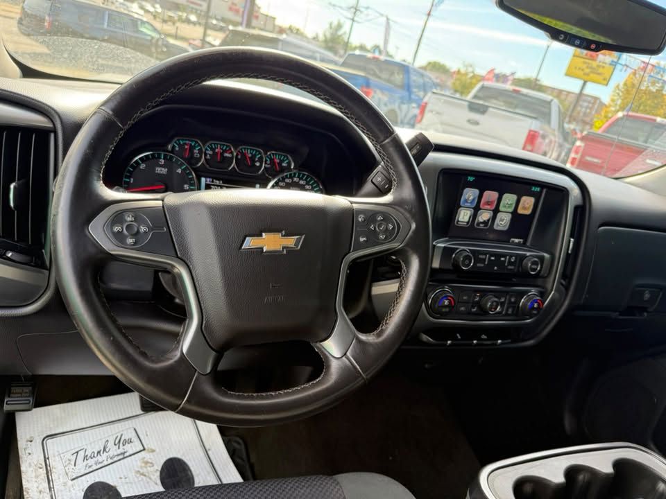 Photo 8 of this CHEVROLET SILVERADO 1500