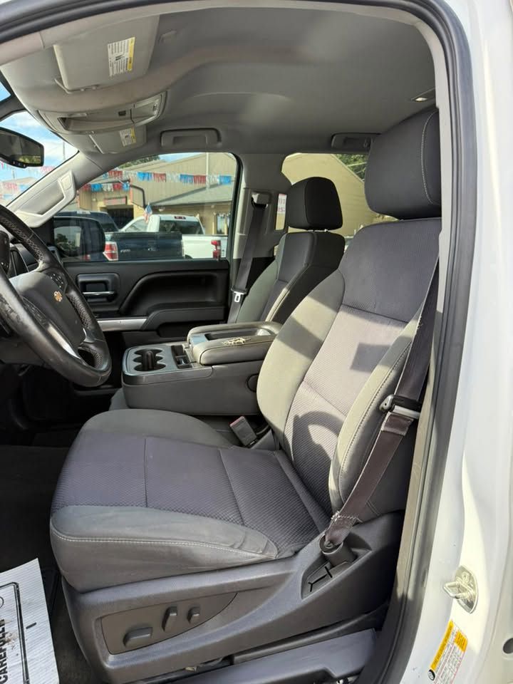 Photo 9 of this CHEVROLET SILVERADO 1500