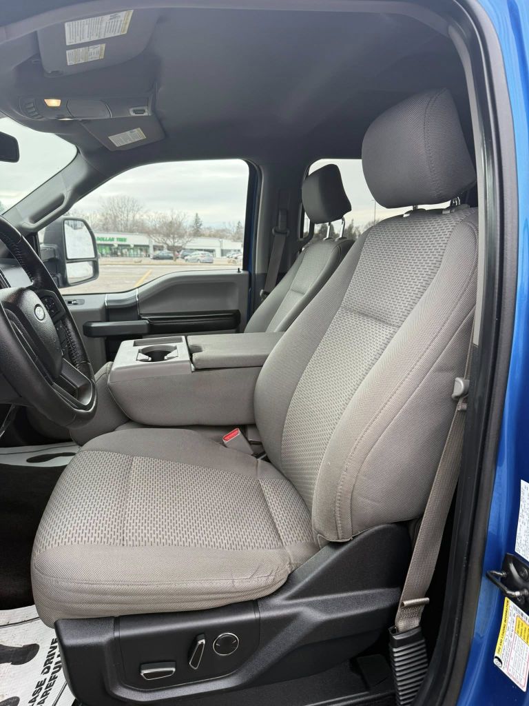 Photo 9 of this FORD F150