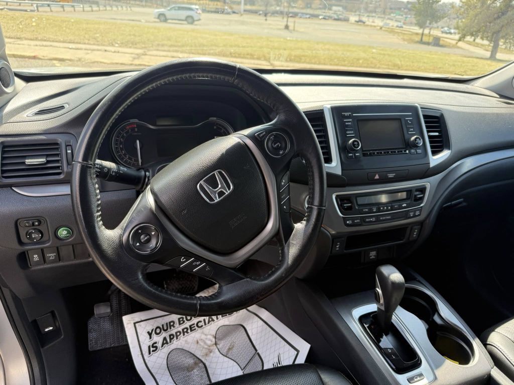 Photo 9 of this HONDA RIDGELINE
