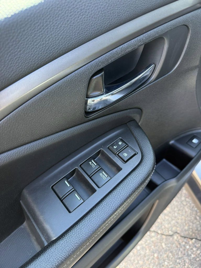 Photo 11 of this HONDA RIDGELINE