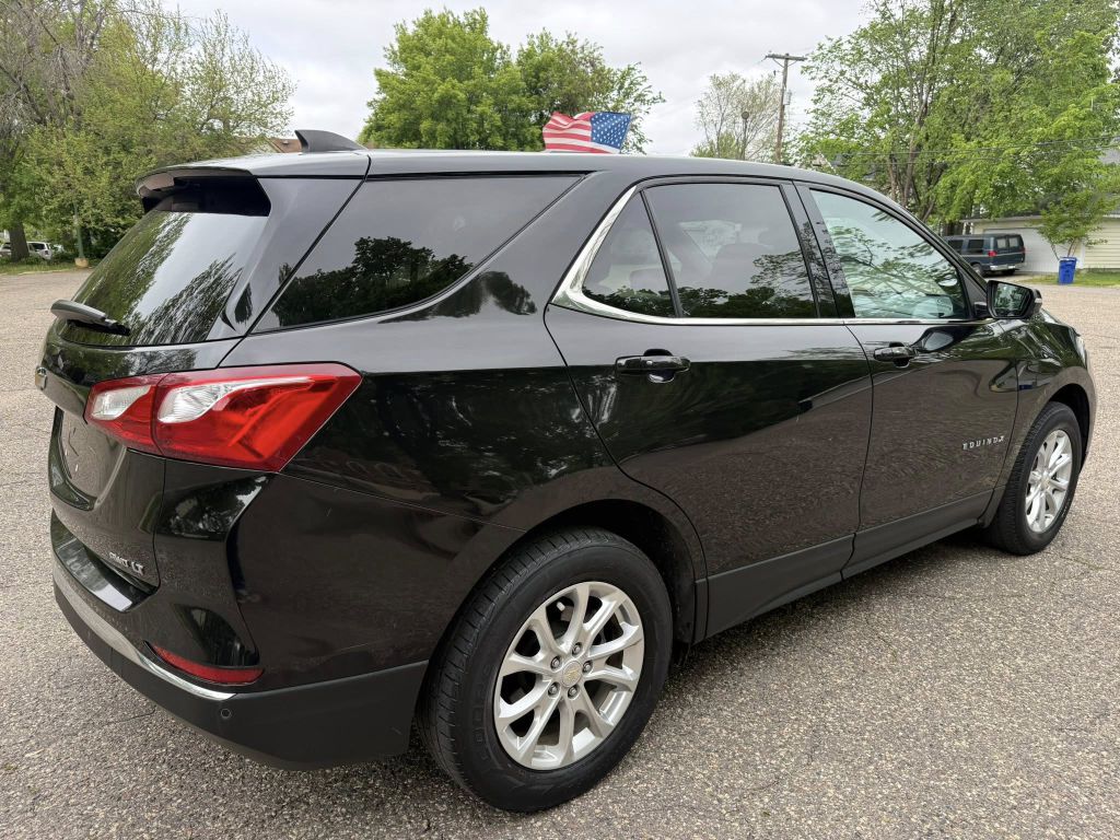 Photo 7 of this CHEVROLET EQUINOX