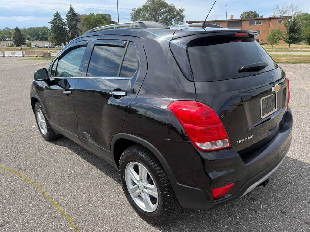 Photo 4 of this CHEVROLET TRAX