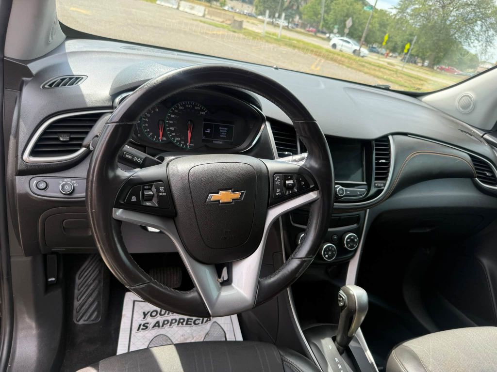 Photo 8 of this CHEVROLET TRAX