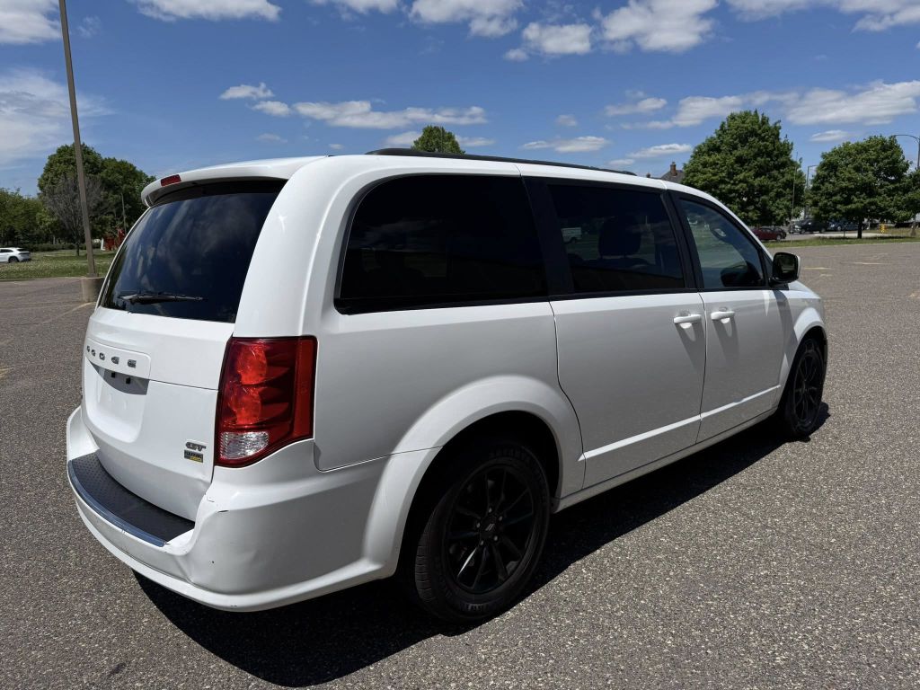 Photo 6 of this DODGE GRAND CARAVAN
