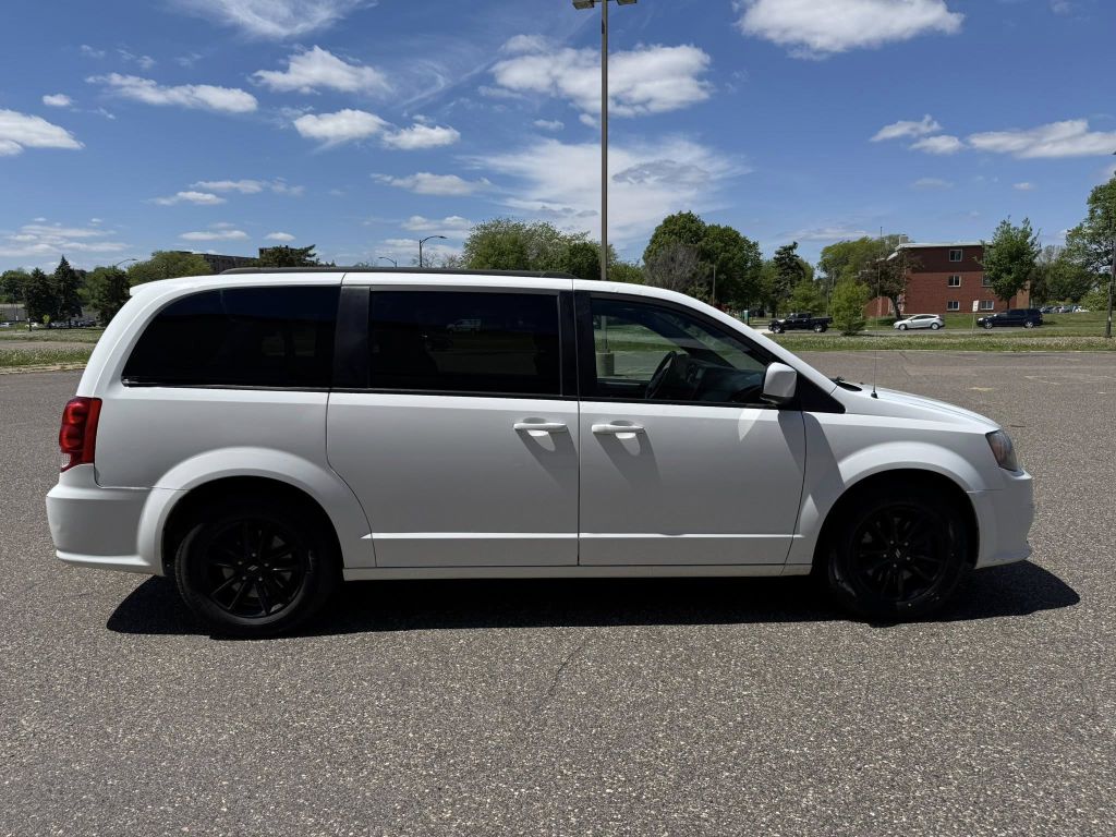 Photo 5 of this DODGE GRAND CARAVAN