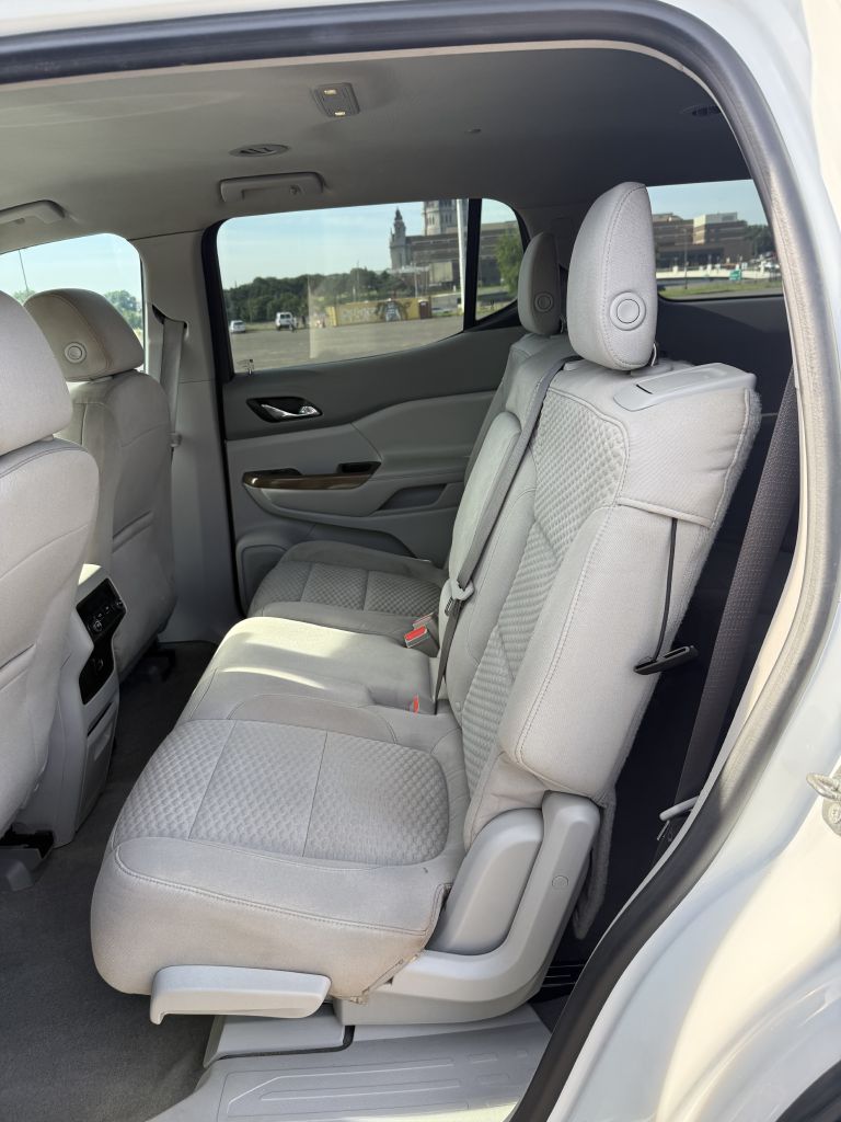 Photo 8 of this GMC ACADIA