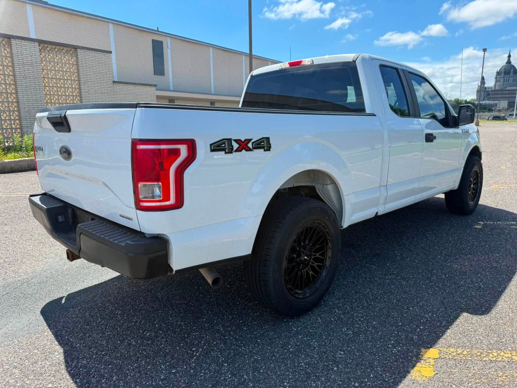 Photo 7 of this FORD F150