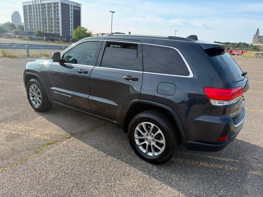Photo 3 of this JEEP GRAND CHEROKEE