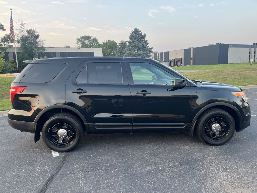 Photo 4 of this FORD EXPLORER