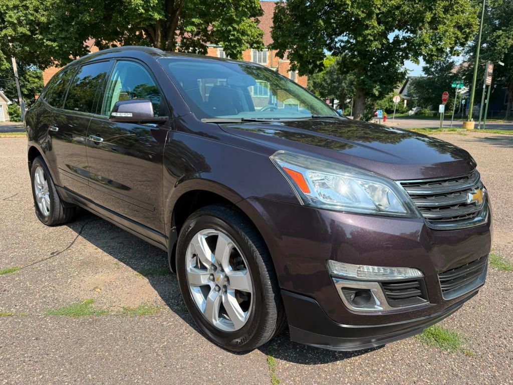 Photo 5 of this CHEVROLET TRAVERSE