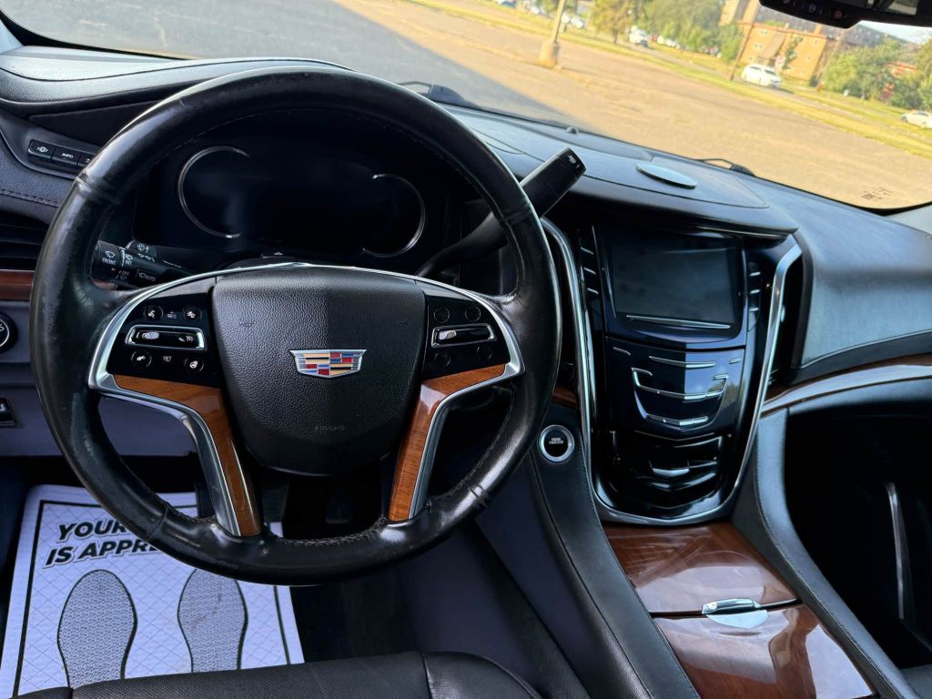 Photo 8 of this CADILLAC ESCALADE