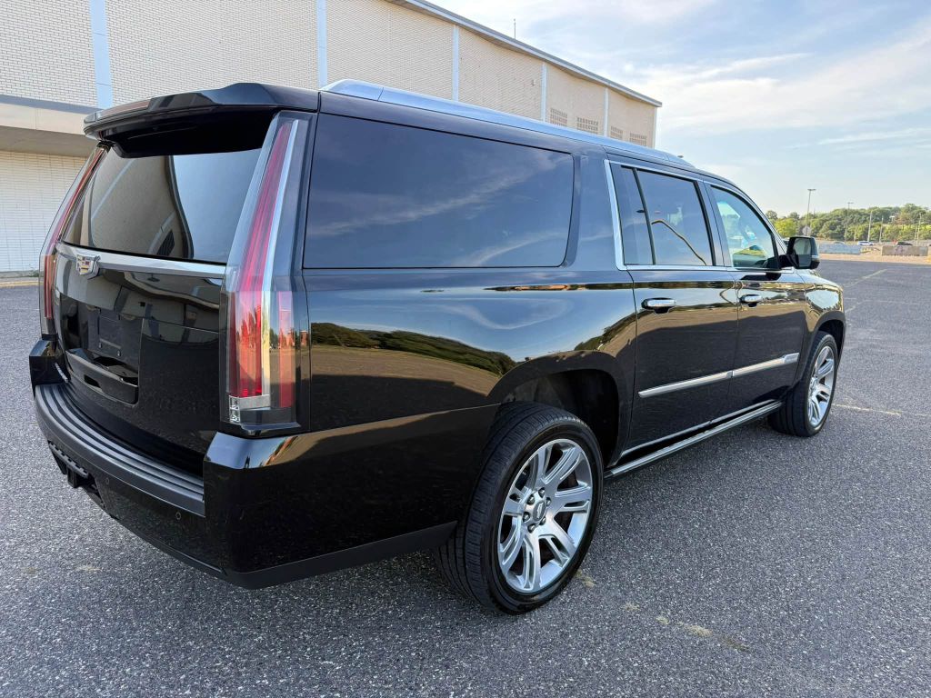 Photo 7 of this CADILLAC ESCALADE