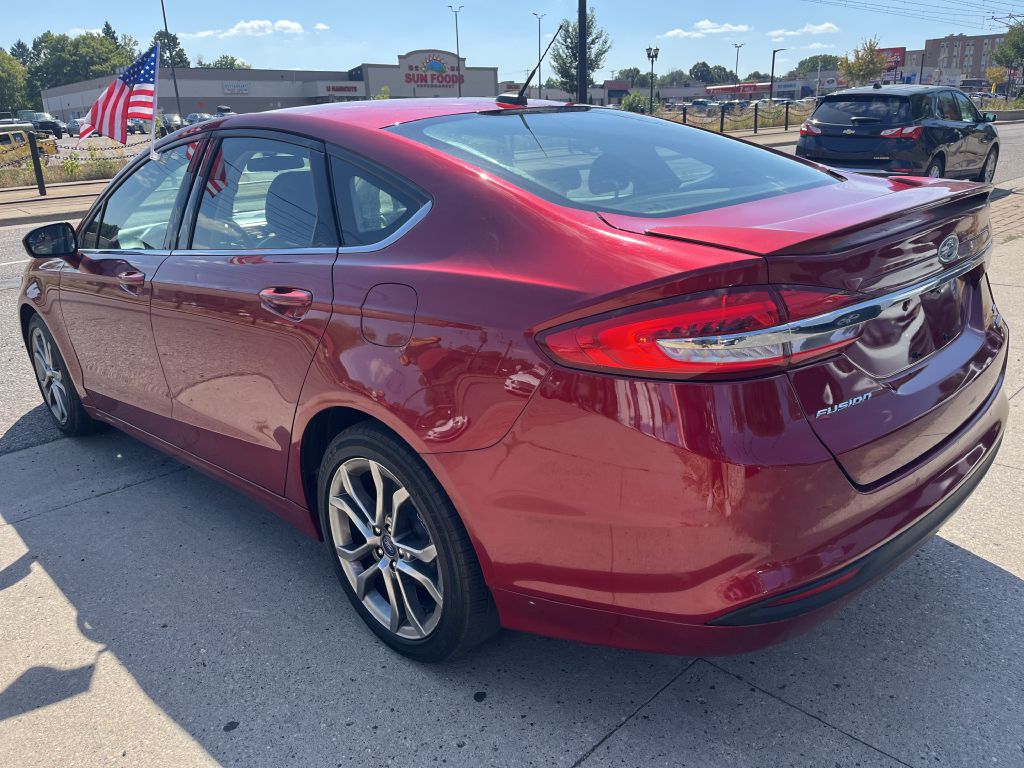 Photo 5 of this FORD FUSION