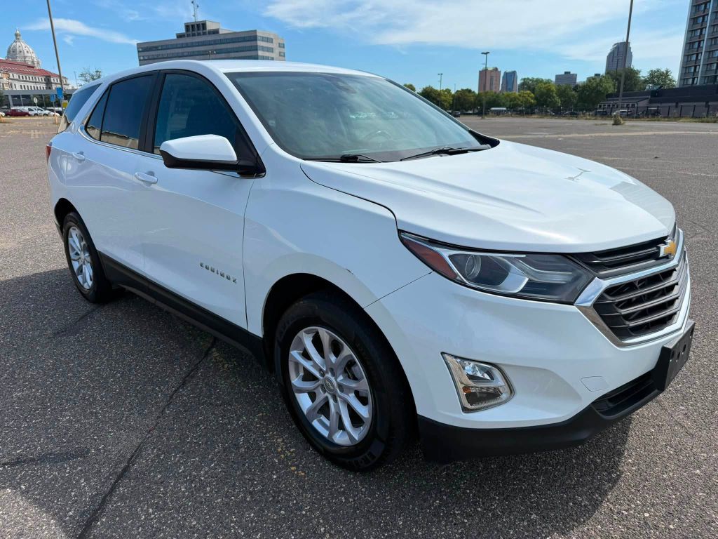 Photo 5 of this CHEVROLET EQUINOX