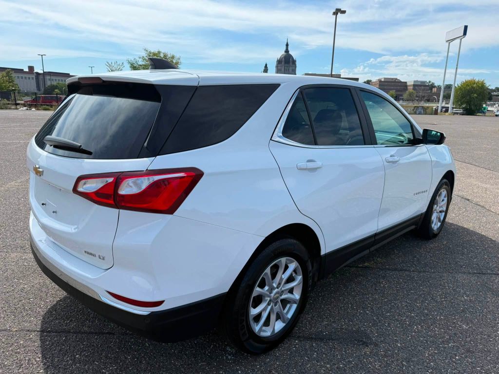 Photo 7 of this CHEVROLET EQUINOX