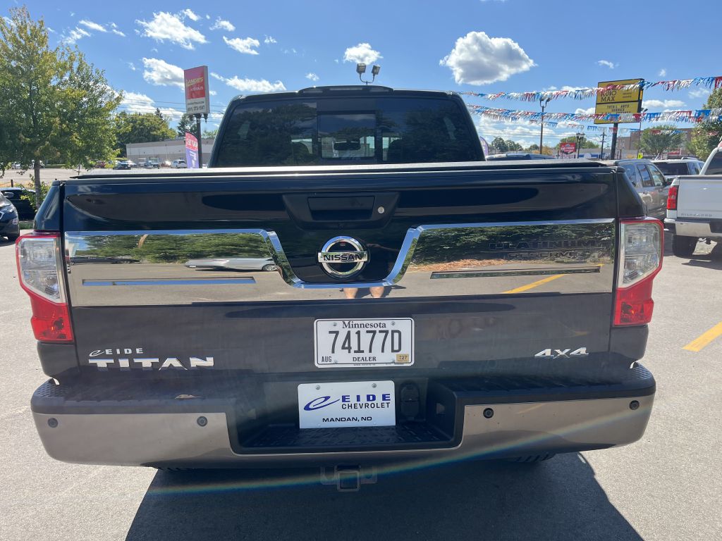 Photo 4 of this NISSAN TITAN
