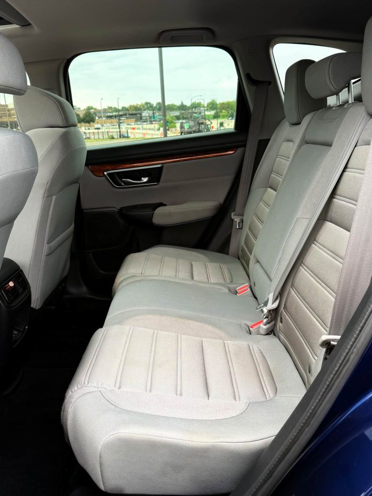 Photo 9 of this HONDA CR-V