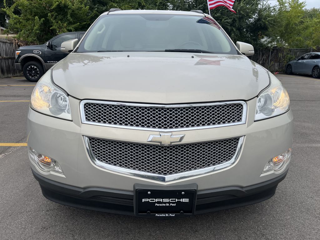 Photo 4 of this CHEVROLET TRAVERSE