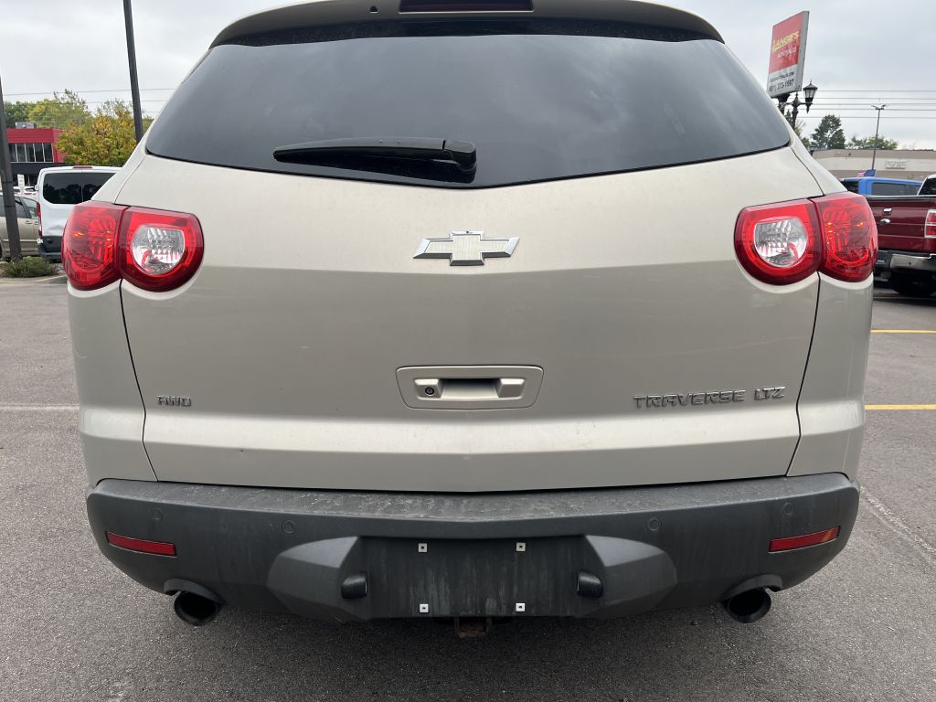 Photo 8 of this CHEVROLET TRAVERSE