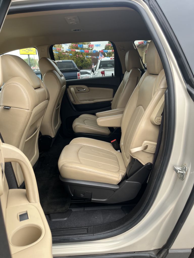 Photo 13 of this CHEVROLET TRAVERSE
