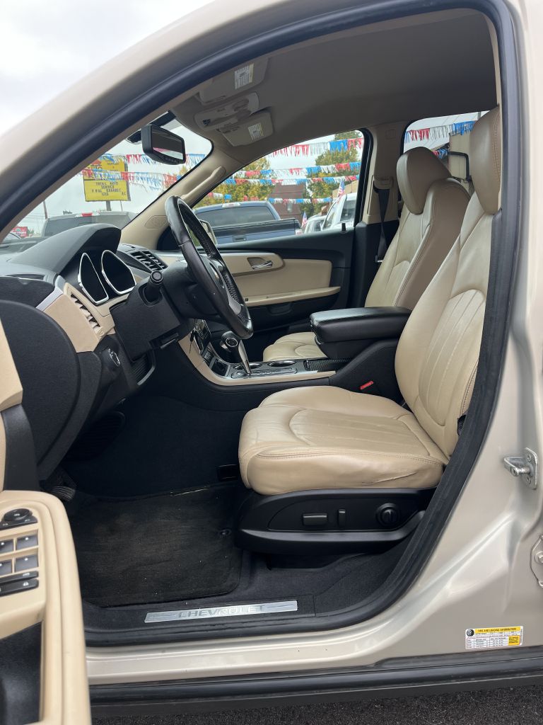 Photo 15 of this CHEVROLET TRAVERSE