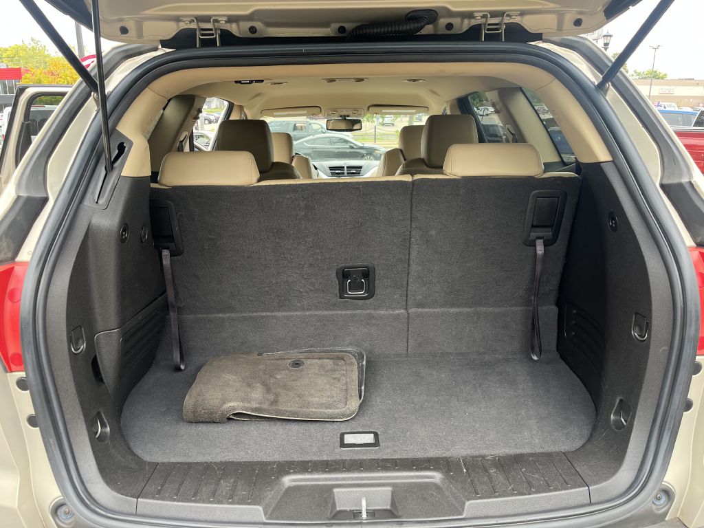 Photo 17 of this CHEVROLET TRAVERSE