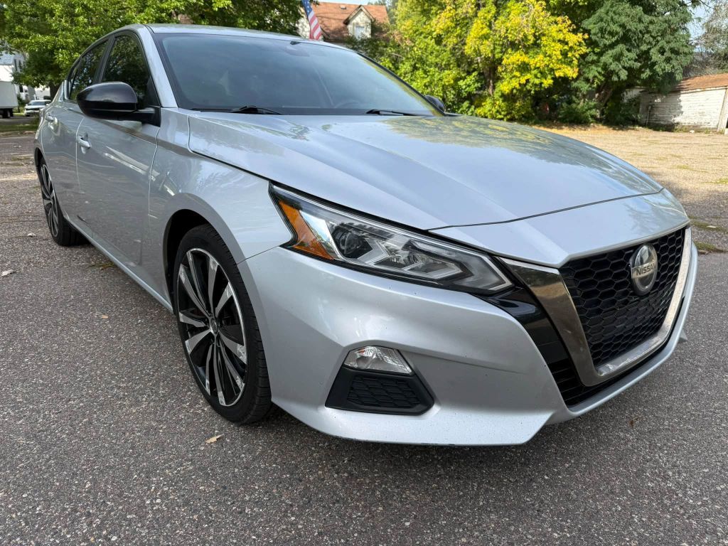 Photo 5 of this NISSAN ALTIMA