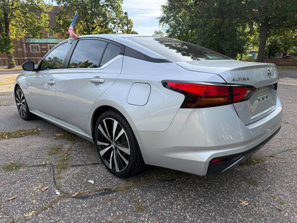 Photo 4 of this NISSAN ALTIMA
