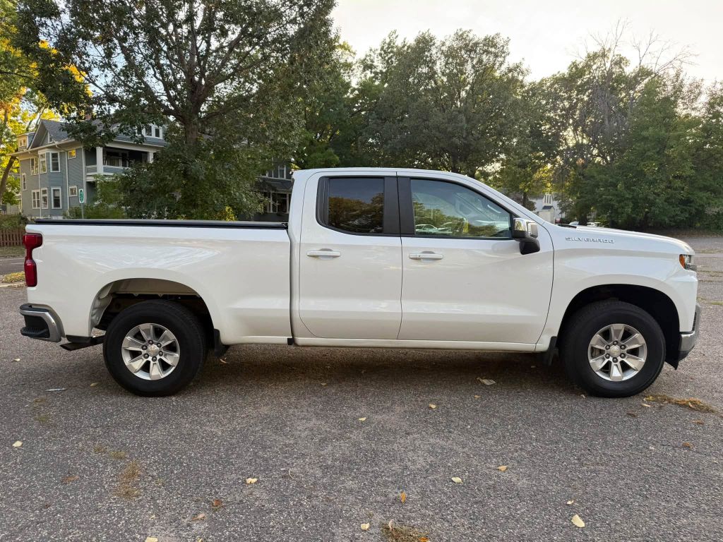 Photo 6 of this CHEVROLET SILVERADO 1500