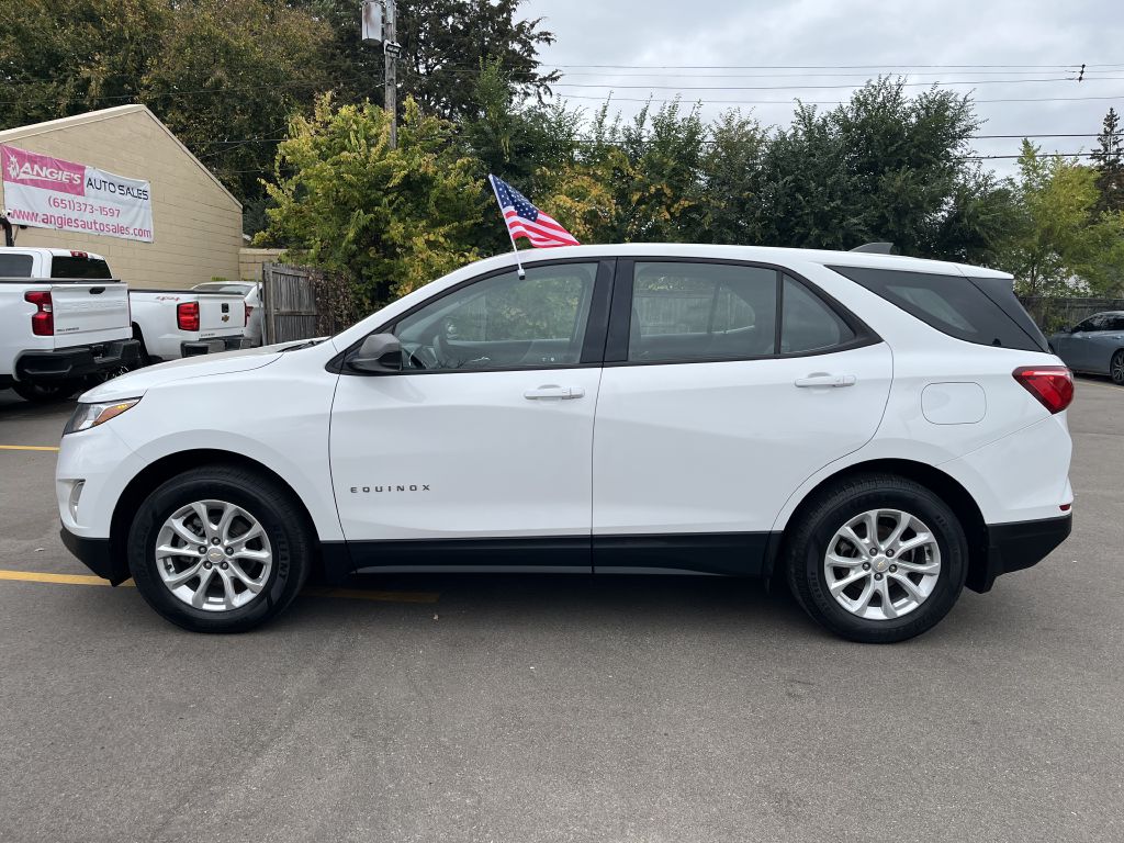 Photo 8 of this CHEVROLET EQUINOX
