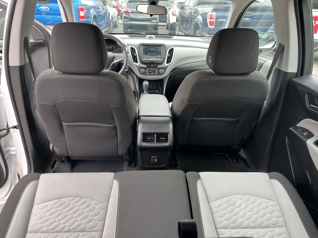 Photo 12 of this CHEVROLET EQUINOX