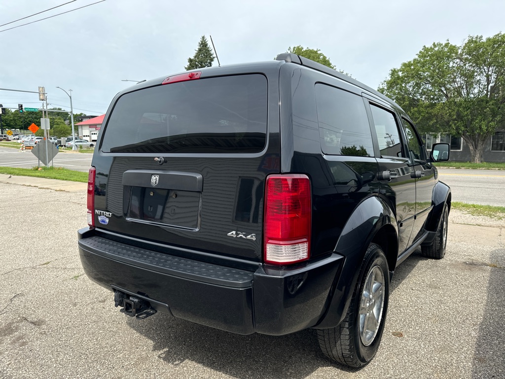 Photo 4 of this DODGE NITRO