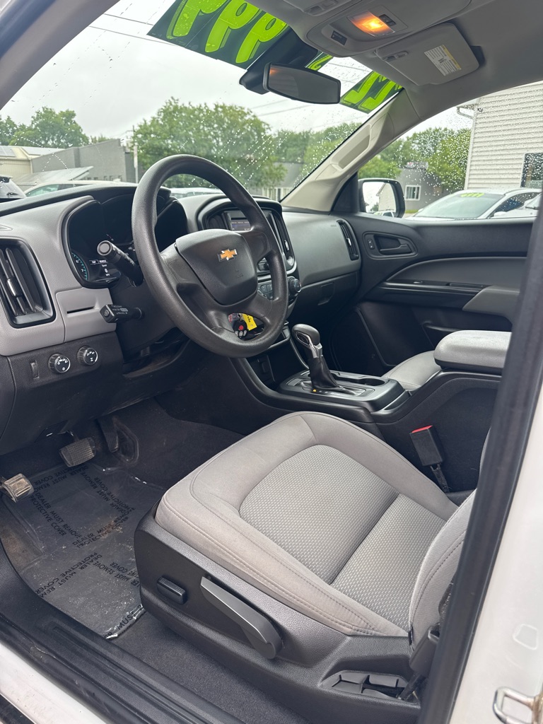 Photo 8 of this CHEVROLET COLORADO