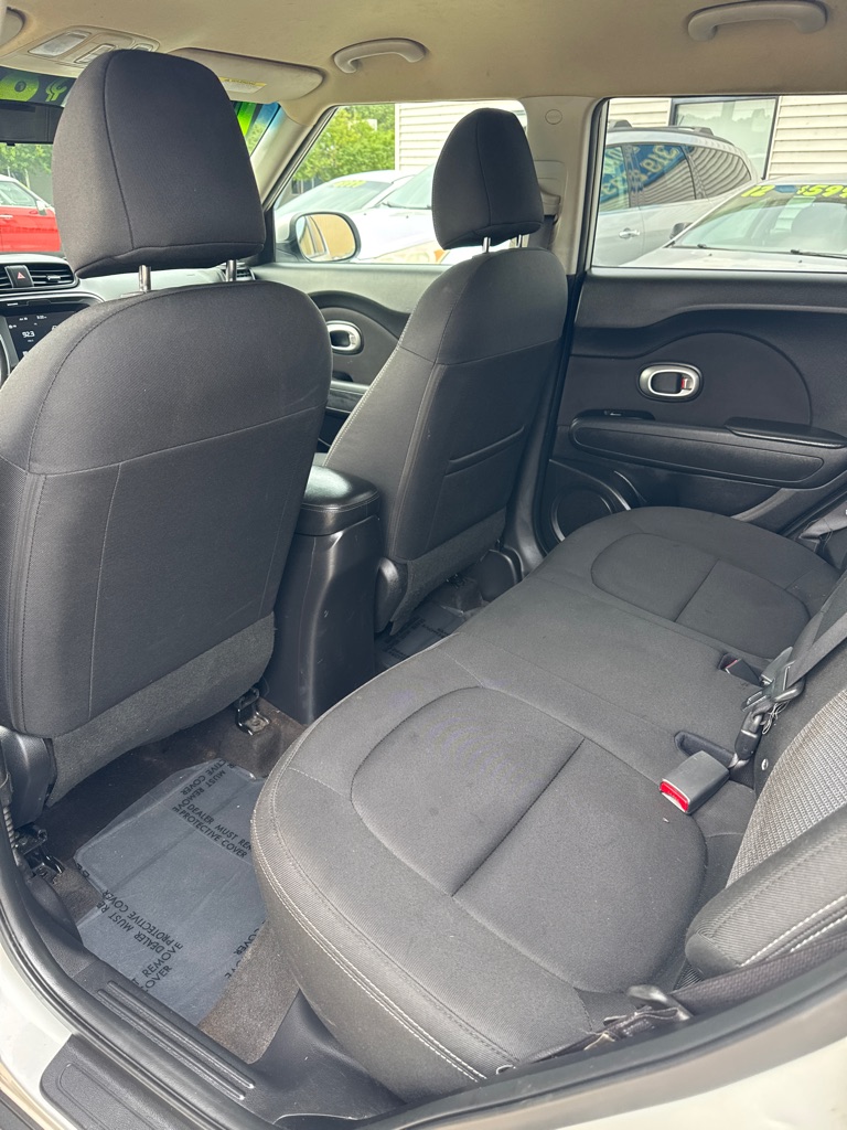 Photo 7 of this KIA SOUL