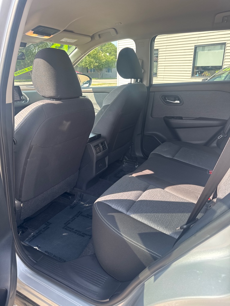 Photo 6 of this NISSAN ROGUE