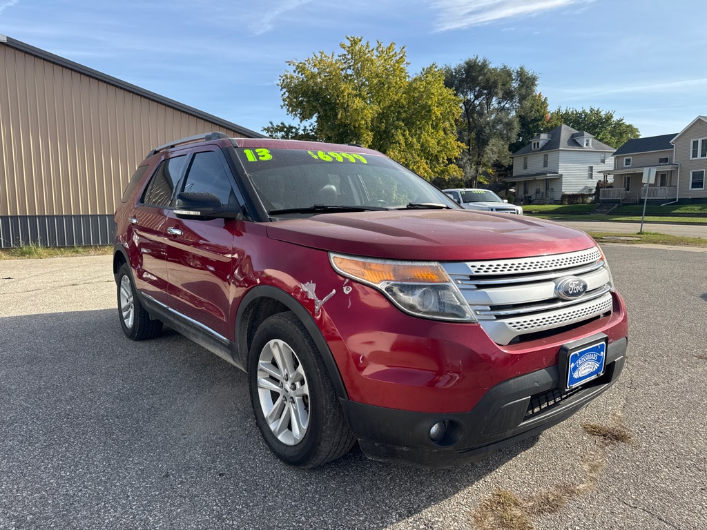 Photo 3 of this FORD EXPLORER