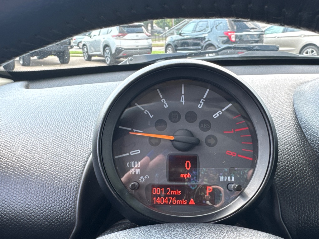 Photo 8 of this MINI COOPER