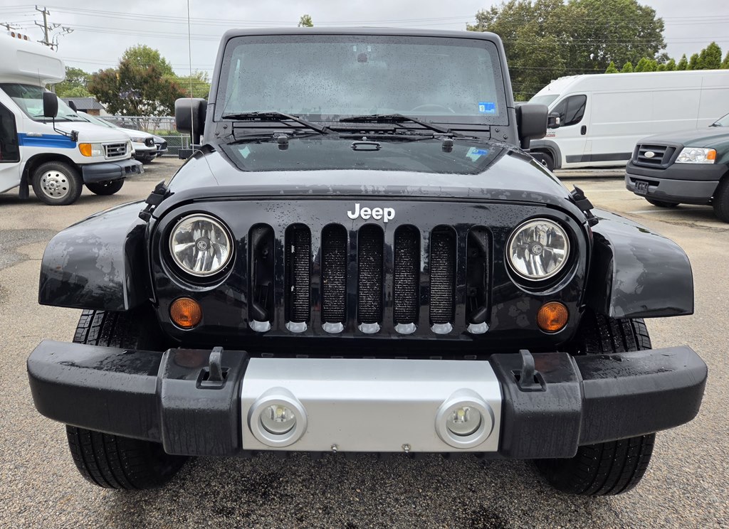 Photo 2 of this JEEP WRANGLER UNLIMI