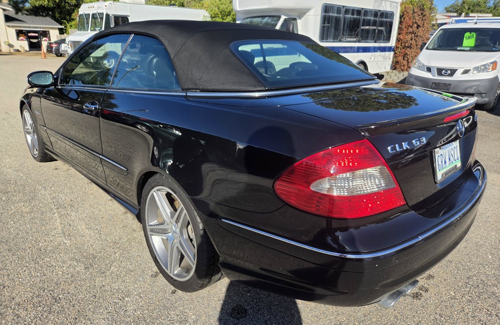 Photo 6 of this MERCEDES-BENZ CLK