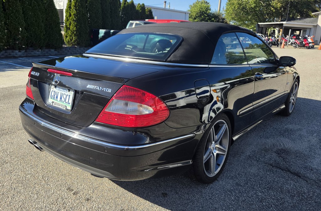 Photo 8 of this MERCEDES-BENZ CLK