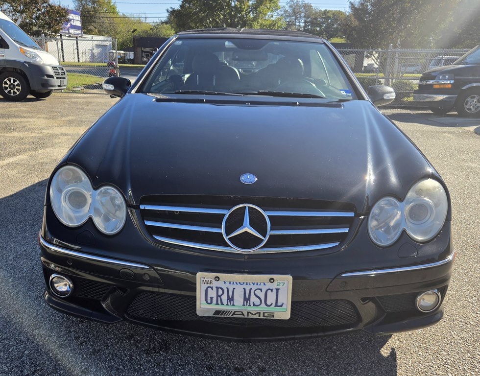 Photo 2 of this MERCEDES-BENZ CLK