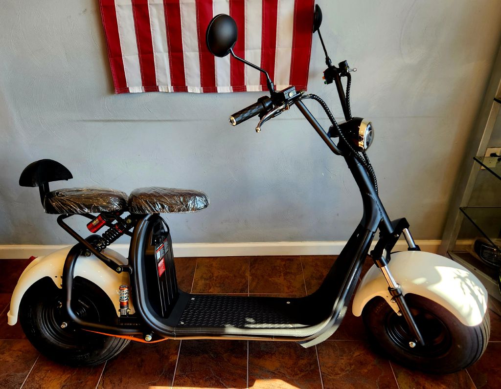 Photo 2 of this VITACCI CITY E-SCOOTER