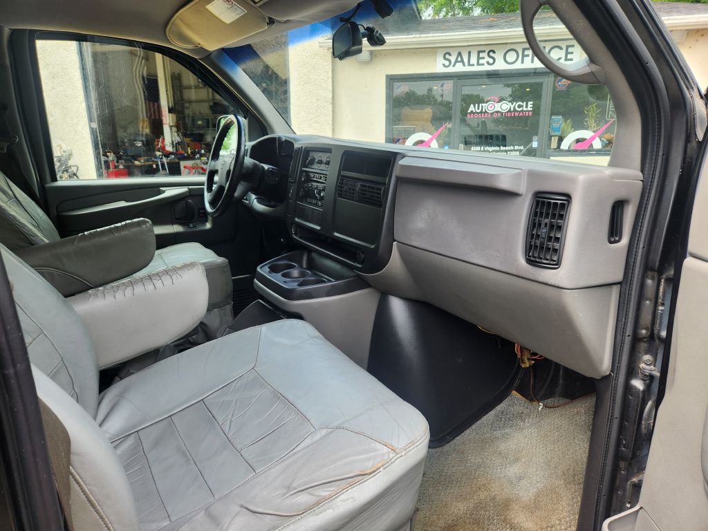 Photo 8 of this CHEVROLET EXPRESS G1500