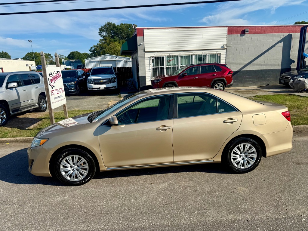 2012 TOYOTA CAMRY BASE's photo