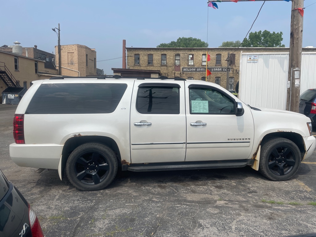 2011 CHEVROLET SUBURBAN - 18891