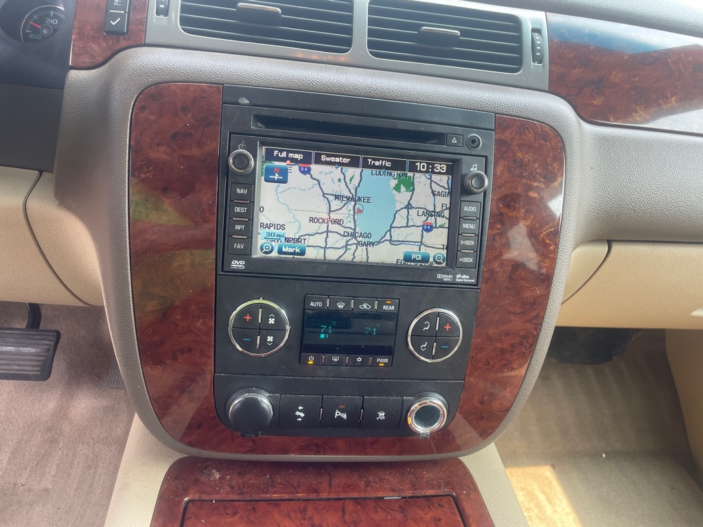 2011 CHEVROLET SUBURBAN - 18891