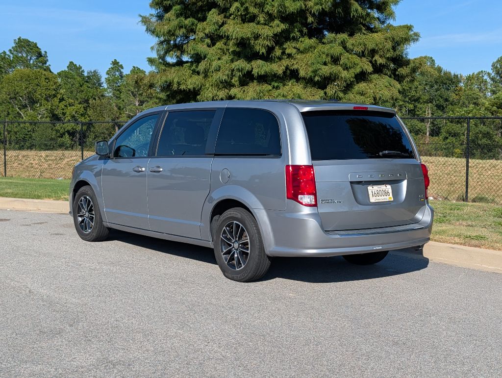 Photo 5 of this DODGE GRAND CARAVAN