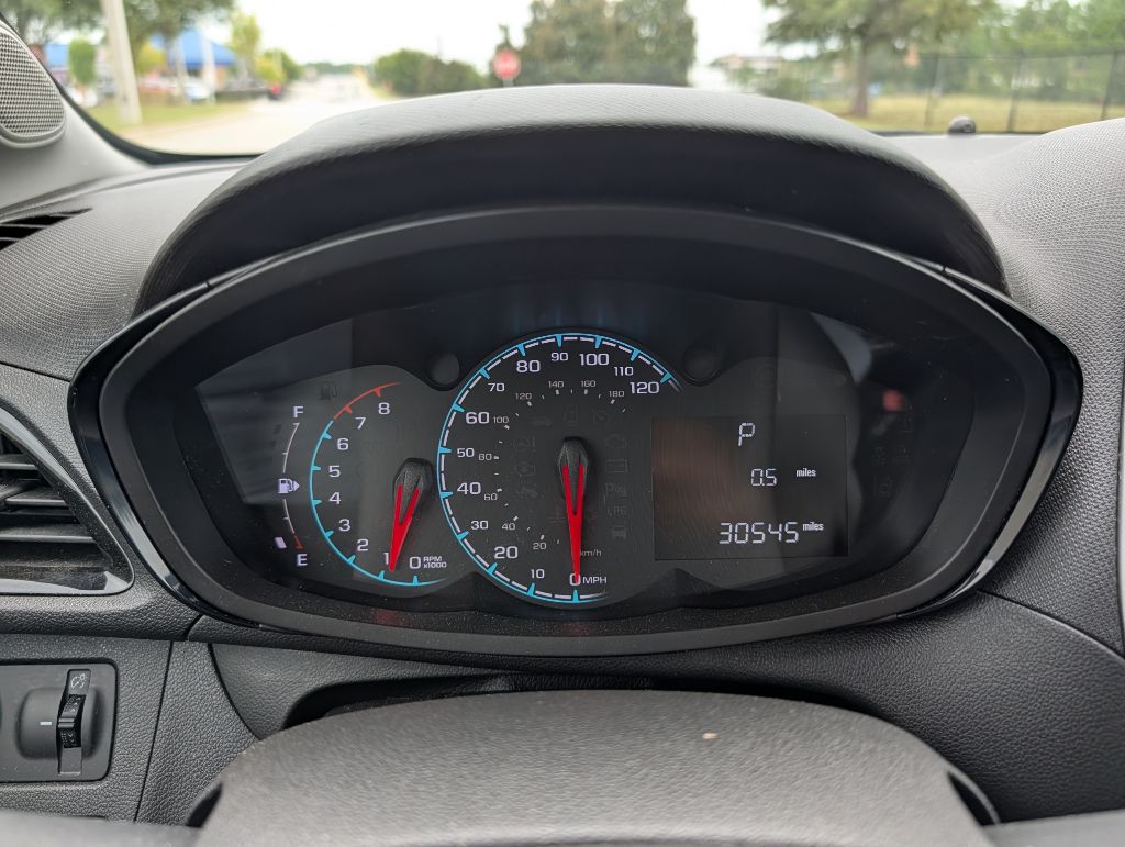 Photo 12 of this CHEVROLET SPARK